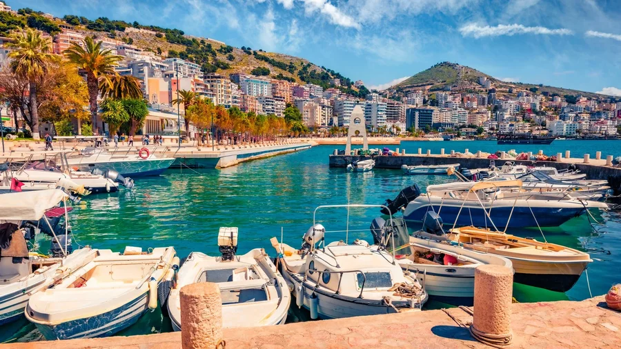 Vlora dhe Saranda “boom” me hotele e njësi akomodimi/ Ja sa