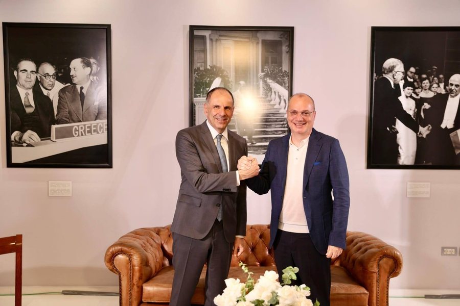 Korçë, inaugurohet godina e re e Konsullatës së