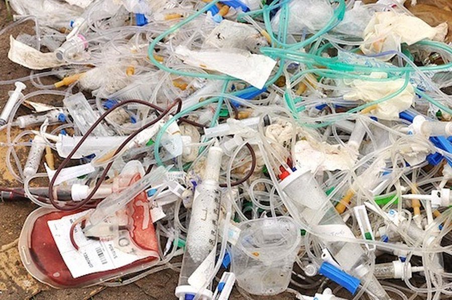 Hospital waste management - New requirements for those who generate it, fines