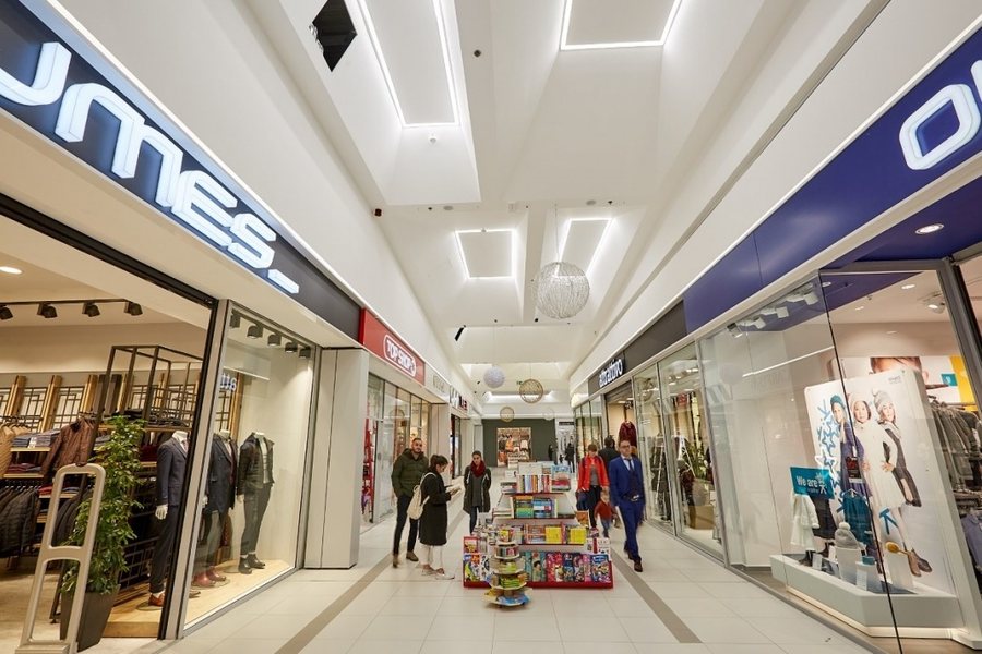 Stili veror për meshkuj në QTU - Uljet e fundit deri në 70%,
