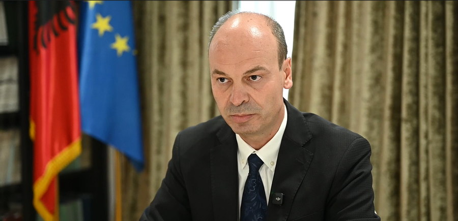 “Konsumi familjar dhe investimet rritën ekonominë” -