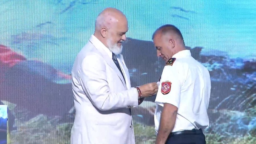 “Beteja me zjarret si një kronikë dramatike” - Rama: