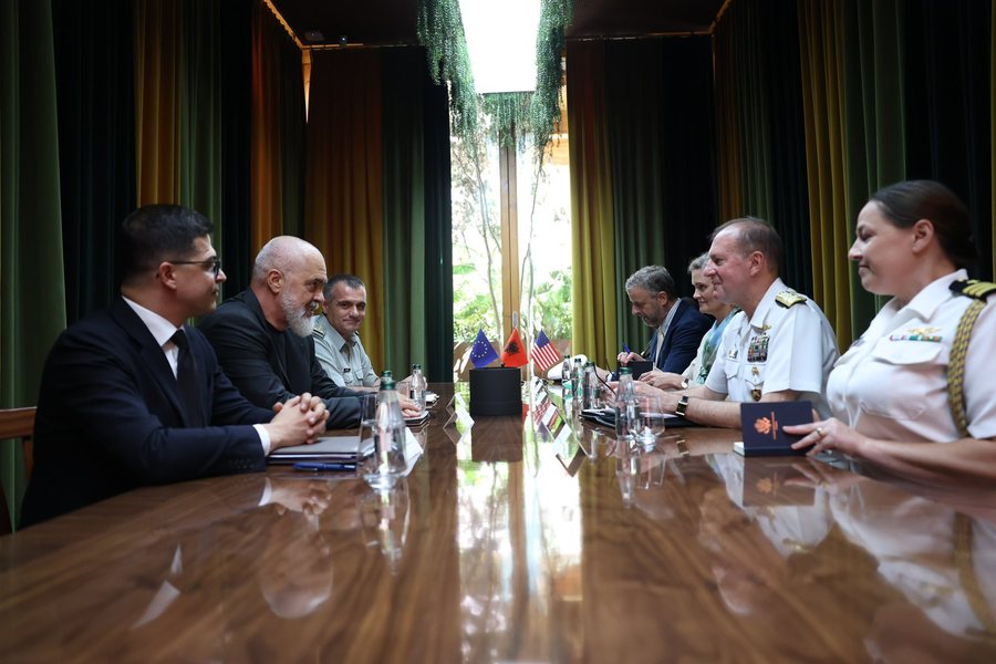 Revival of the military industry, Prime Minister Rama meets the commander of the