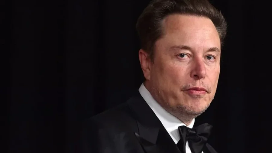 Elon Musk mund të jetë trilioneri i parë i botës në