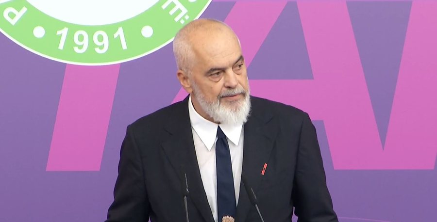 EMRAT/ Rama zbulon të gjithë ministrat e rinj të qeverisë