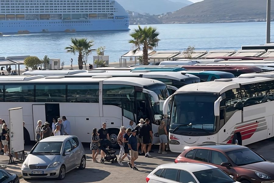 “Voyager of the Seas” për herë të parë në