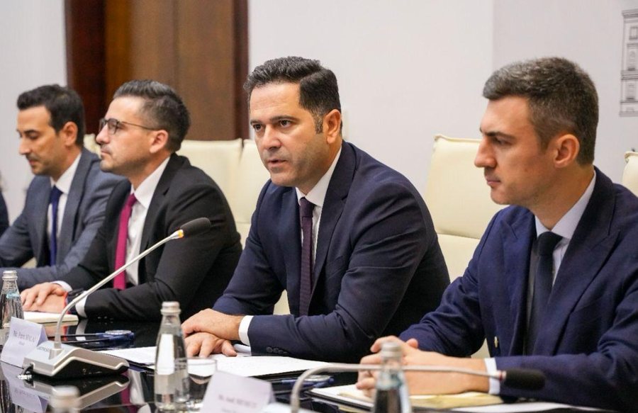 Ministri Malaj pret delegacionin e Parlamentit Europian/ Diskutohet progresi