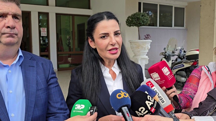 Prezantohet struktura dhe zv/kryetarët e rinj të Bashkisë Fier