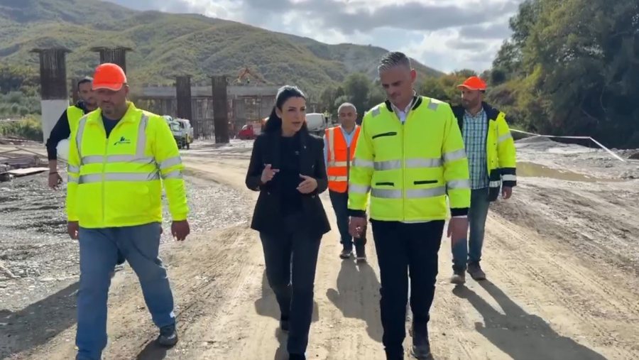 Autostrada Elbasan-Rrogozhinë, avancojnë punimet - Balluku: Në 1