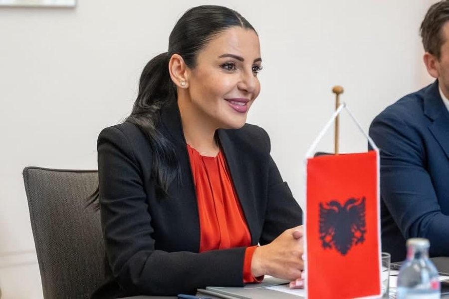 ''Investime në energji dhe turizëm''/ Balluku