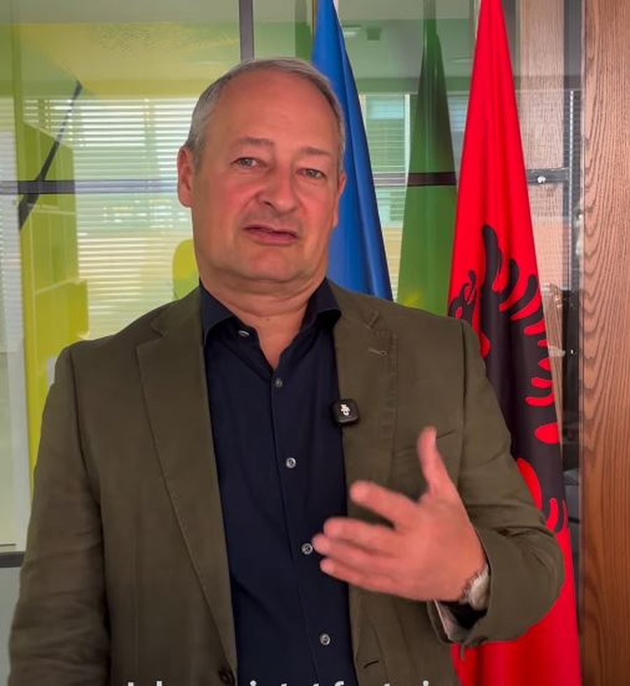 Eurodeputeti Schieder: Shqipëria në nëntor hap grupkapitullin e