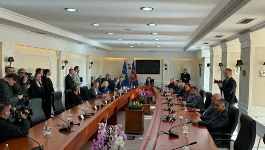 Kosova, në zgjedhje të parakohshme më 28 dhjetor - Pas