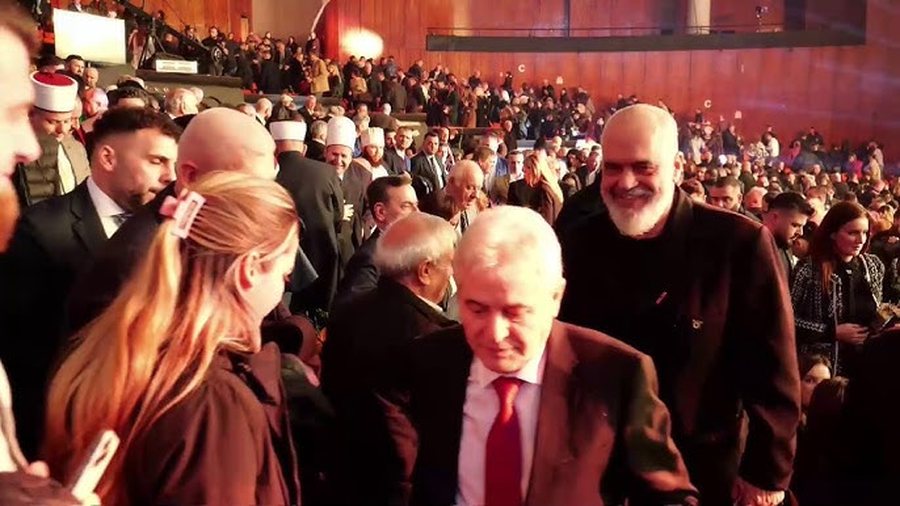 10 years of "A Different Weekend", a decade of humanism and