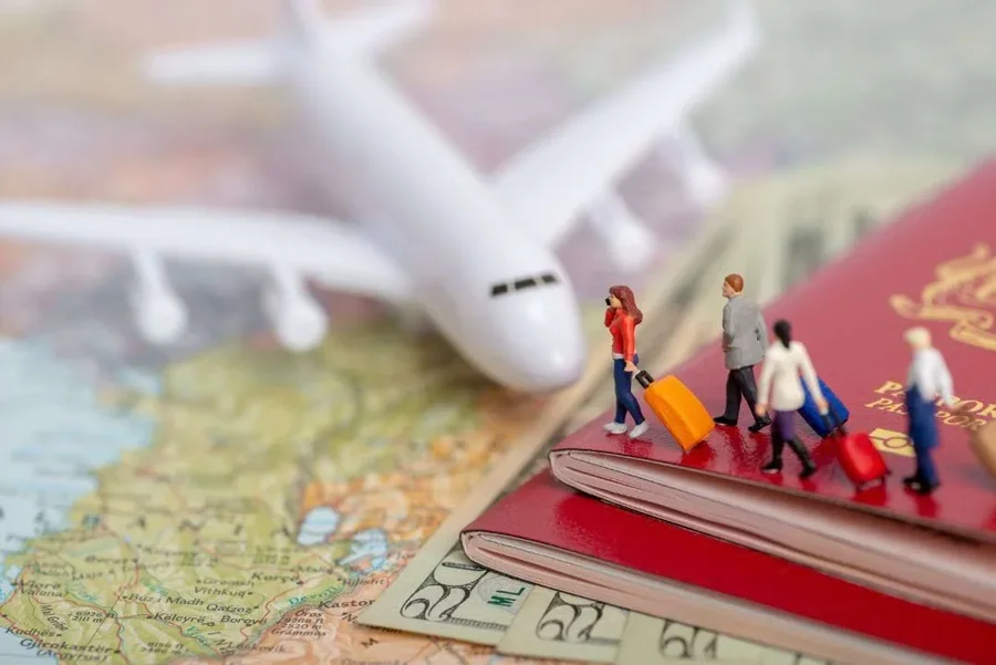 Rreth 34.7% e shqiptarëve kanë qëndruar jashtë vendit mbi 3