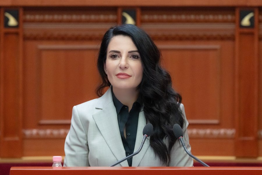 Gjykata Kushtetuese rikthen në detyrë zëvendëskryeministren