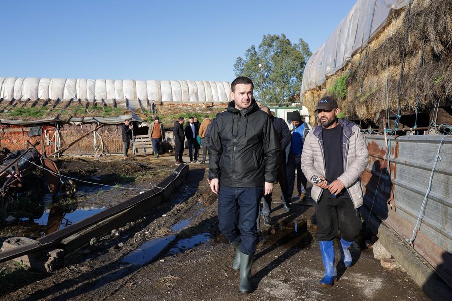 Mb&euml;shtetje p&euml;r baz&euml;n ushqimore t&euml; bag&euml;tive - Ministri