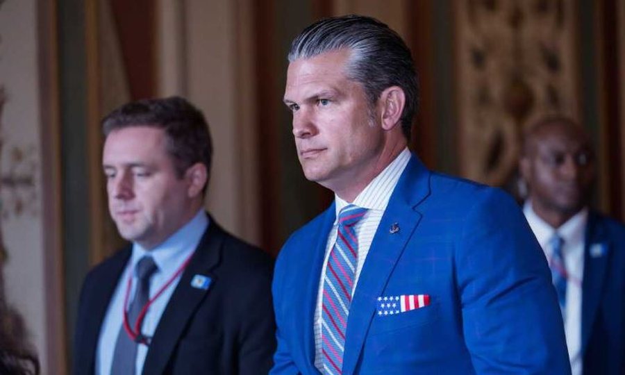 Pentagoni “përqafon” chatbot-in Grok të Musk - Hegseth: Do