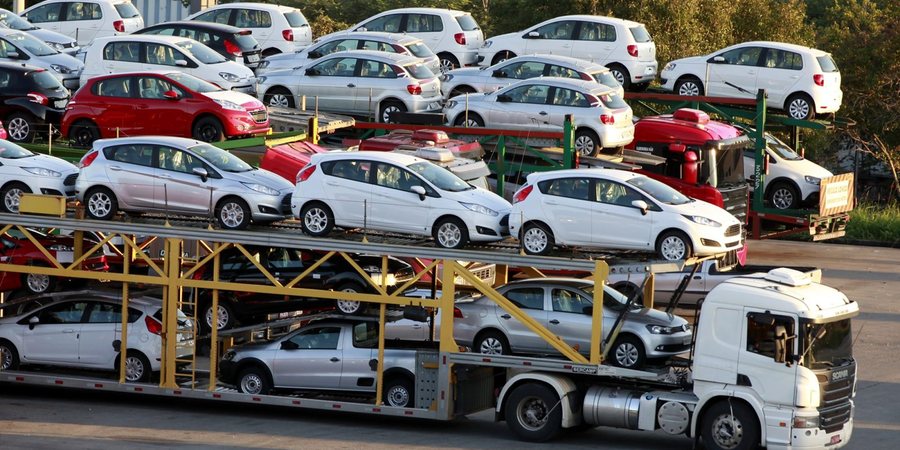 South Korea leads vehicle imports in Albania/ January-April, almost 50% of new