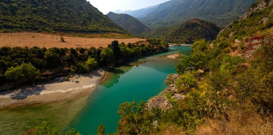 Rivers could lose over 30% of their flow by 2050/ Climate change study: