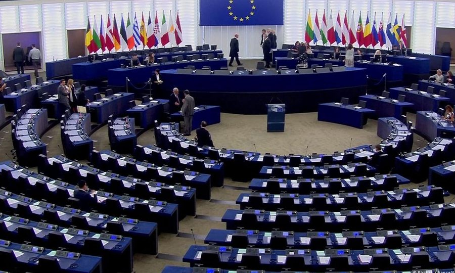 Rama: Parlamenti Europian e ndau “shapin” e stuhisë së