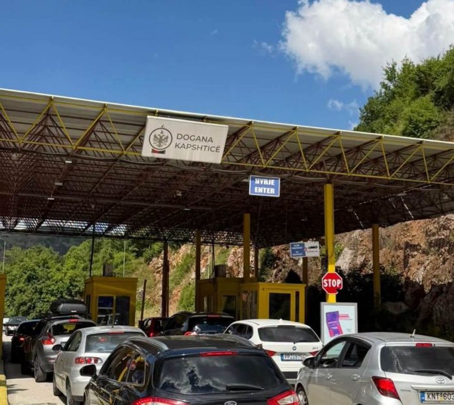 Fluks i lartë në Kapshticë/ Mbi 21 mijë qytetarë dhe