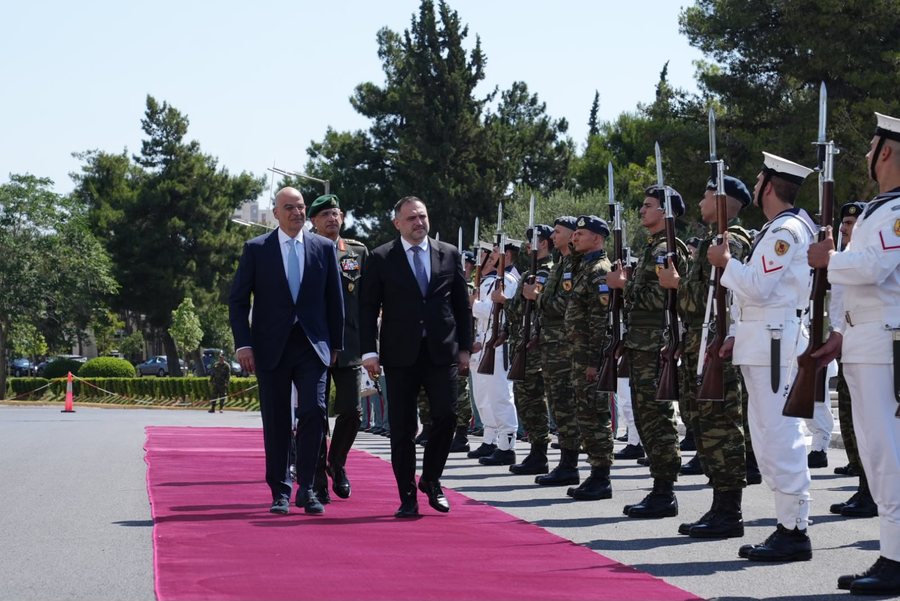 Minister Nufi in Athens: More cooperation in security and management of civil
