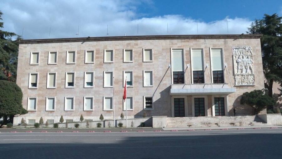 Akti Normativ, rishikohet buxheti 2026, bonus 5 mij&euml; lek&euml; p&euml;r