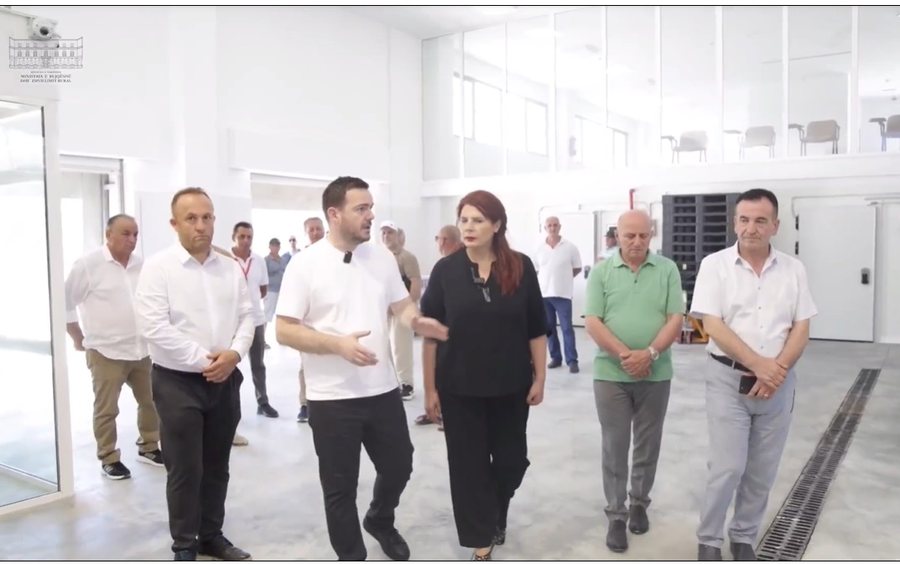 Ministri Salla: Markata e Peshkut n&euml; Vlor&euml;, investim p&euml;r