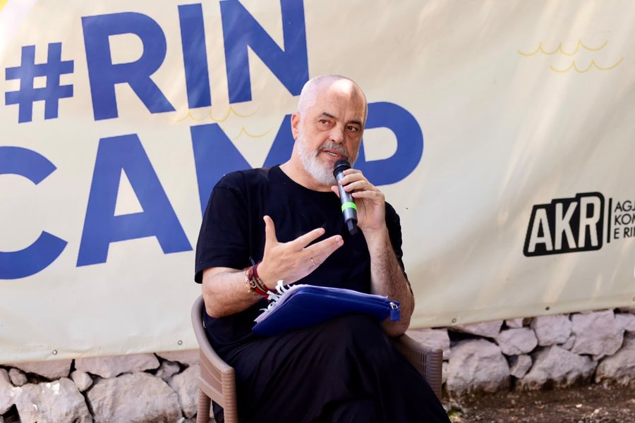 ''Më 14 korrik mbyllim tre kapitujt e parë të