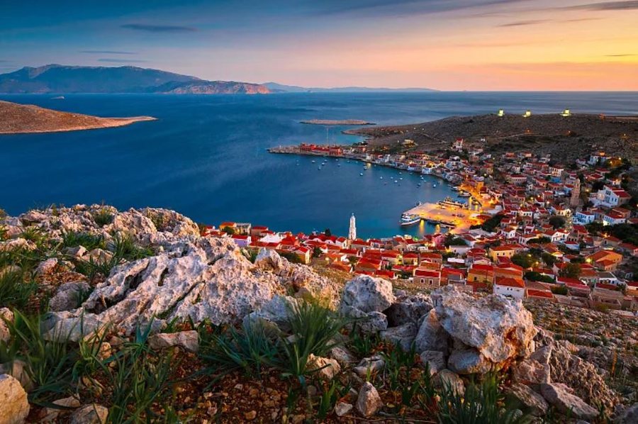 Kufiri detar me Greqinë rikthehet në fokus - Athina, partner i