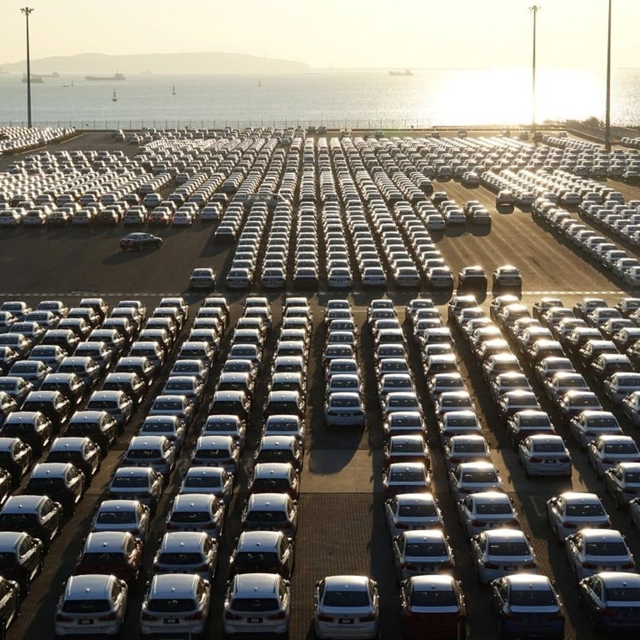 European auto suppliers close factories due to China's restrictions on rare