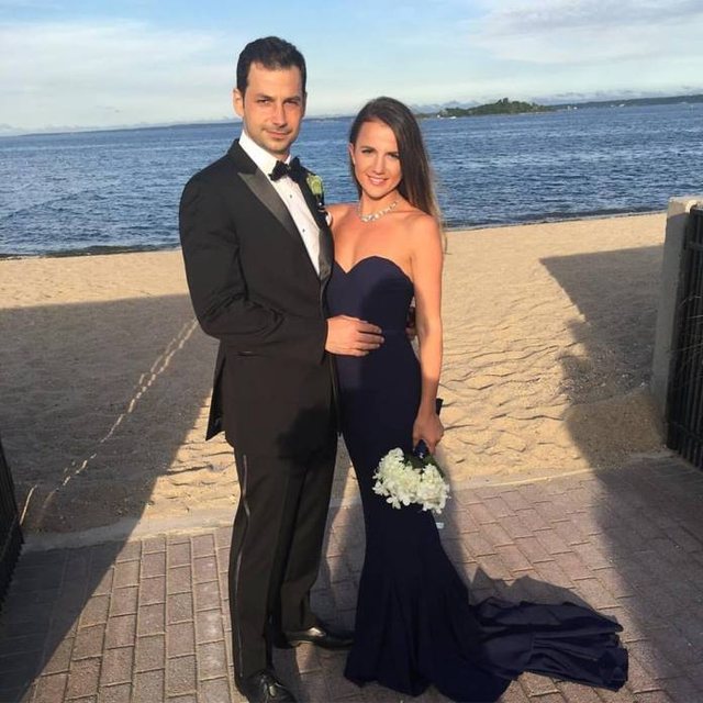 Rudina Hajdari i jep fund lidhjes me regjisorin, çifti fshin çdo