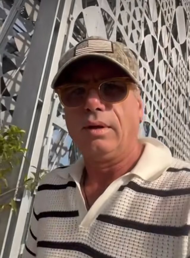 Erand Sojli lë Shqipërinë? Aktori ndan momentet me fansat në