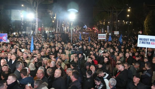 Opposition protest ends after 2 hours