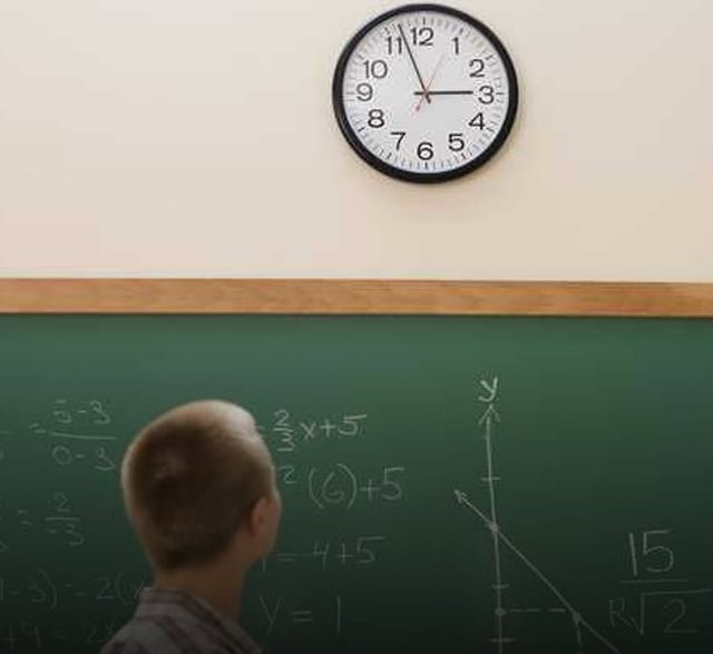 Schools are eliminating digital clocks because students don't know how to