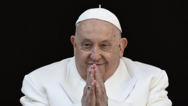 Pope sends an audio message from the hospital: Thank you for praying for me!