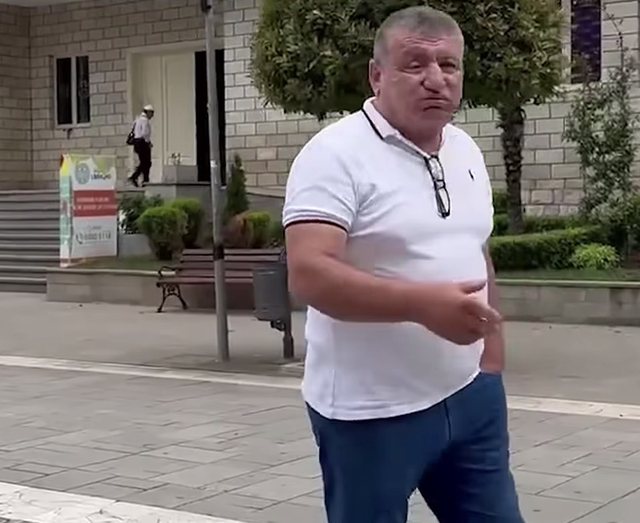 Në Librazhd del për të protestuar veç një qytetar