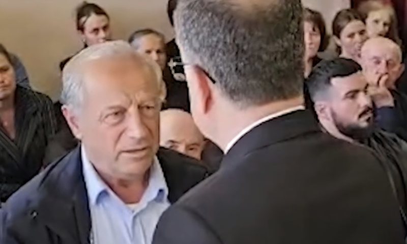 Xhaxhai i policit t&euml; vrar&euml; i drejtohet Presidentit gjat&euml;