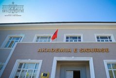 Helmimi i student&euml;ve t&euml; Akademis&euml; s&euml; Siguris&euml;,