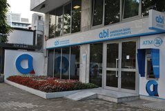 Abi Bank in the face of "fine-printing journalism" and a clarification