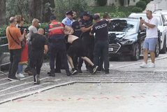 P&euml;rshkall&euml;zohet situata para Parlamentit, shoq&euml;rohen disa