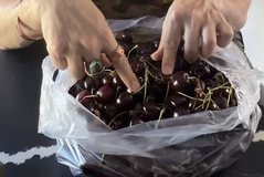 A mund t&euml; jen&euml; m&euml; lir&euml; qershit&euml; q&euml; po blini?