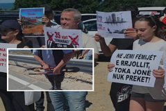 Protest in Baks-Rrjoll. Residents oppose construction of resort, accuse of