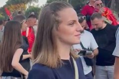 After leaving the Socialist Party, the neo-Malarian joins the protesters in