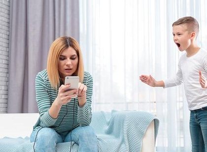 Mami, a e do telefonin m&euml; shum&euml; se mua?