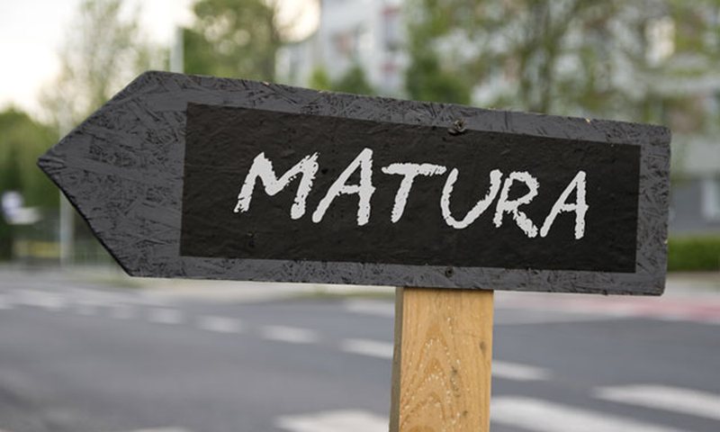 Dalin notat e Matematik&euml;s p&euml;r Matur&euml;n Shtet&euml;rore