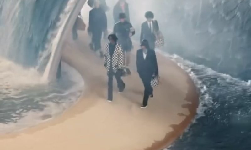 Nuk &euml;sht&euml; AI, &euml;sht&euml; pasarela e Louis Vuitton