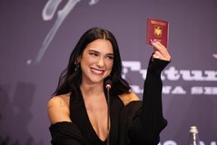 Dua Lipa reacts for the first time to the protests with Lea Ypi