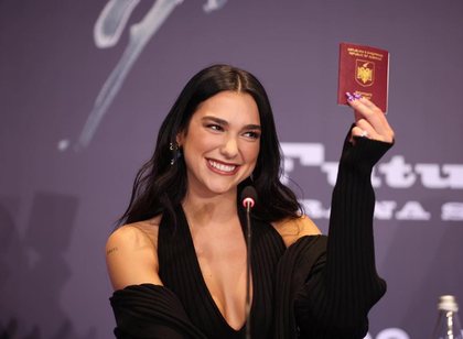 Dua Lipa reagon p&euml;r her&euml; t&euml; par&euml; p&euml;r protestat me Lea