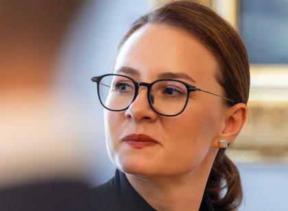 Kryeministrja e Ukrain&euml;s jep dor&euml;heqjen. Zelensky njofton riformatim